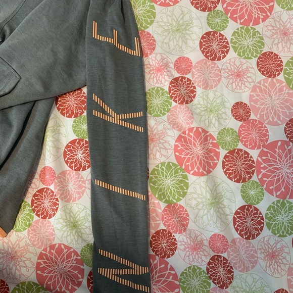 Nike Running Hoodie - Picture 2 of 4